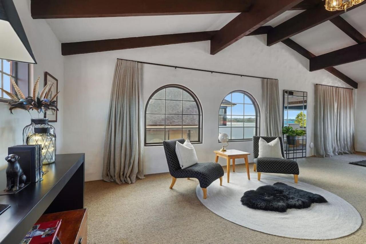 Magnificent Beachfront Mansion - Pool - Fireplace Auckland Exteriér fotografie