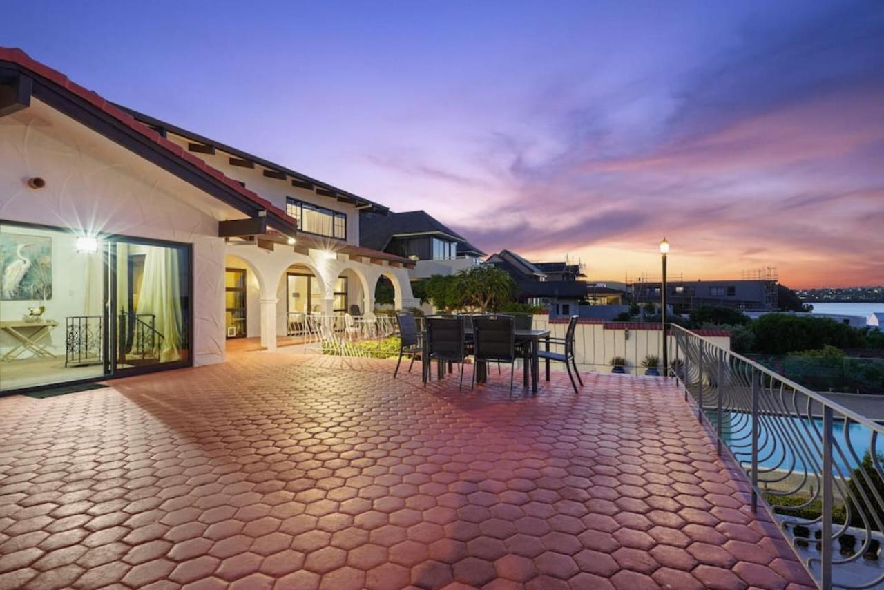 Magnificent Beachfront Mansion - Pool - Fireplace Auckland Exteriér fotografie