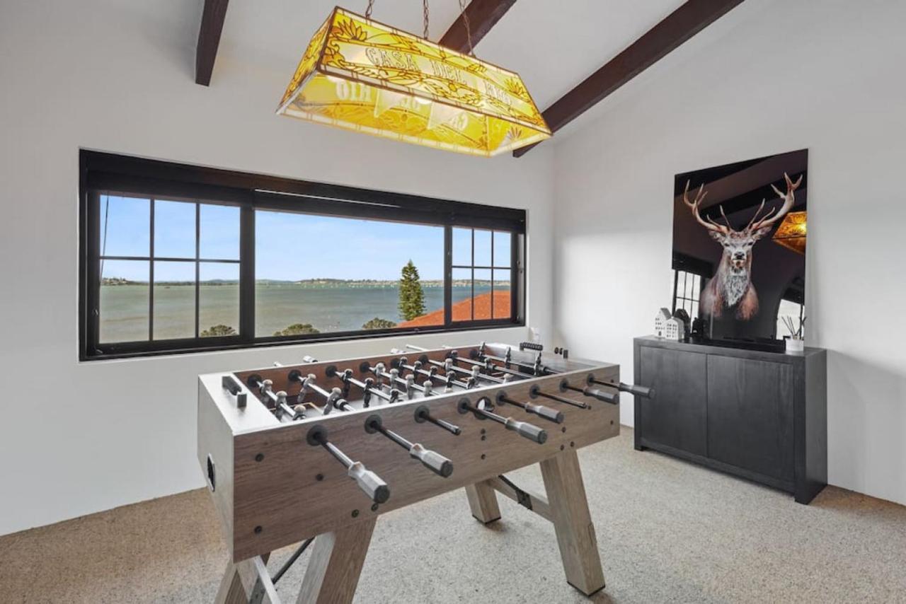 Magnificent Beachfront Mansion - Pool - Fireplace Auckland Exteriér fotografie