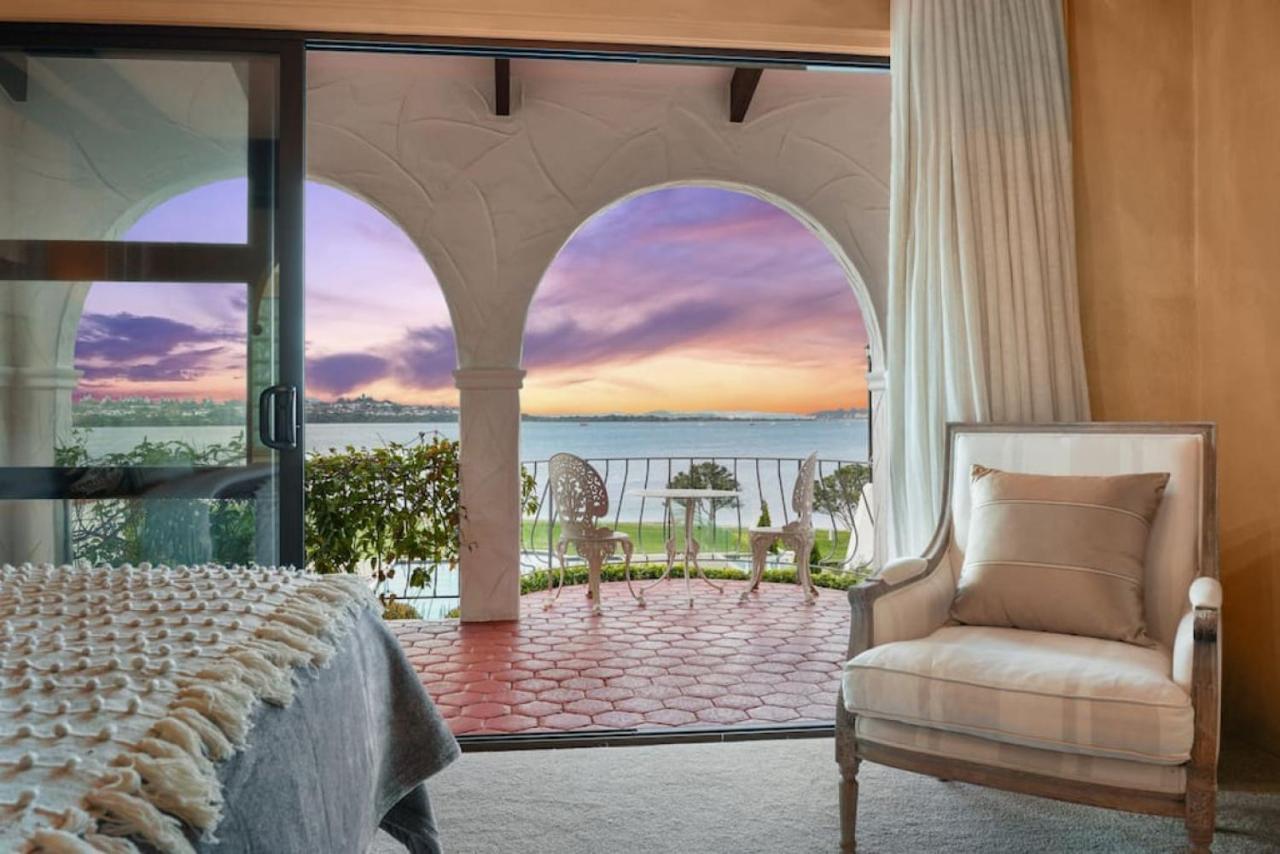 Magnificent Beachfront Mansion - Pool - Fireplace Auckland Exteriér fotografie