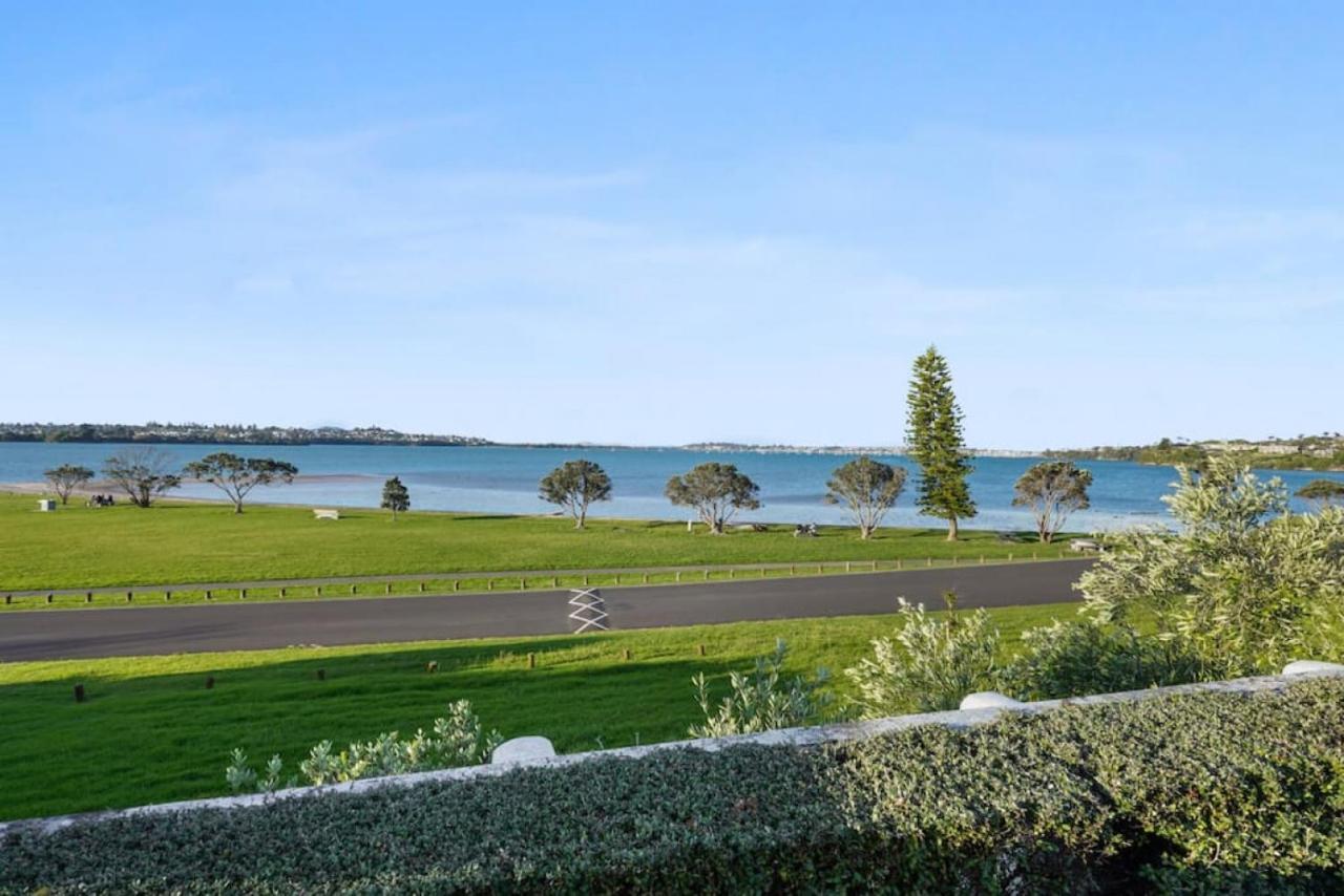 Magnificent Beachfront Mansion - Pool - Fireplace Auckland Exteriér fotografie